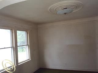 4th image of 8224 Grandville Ave