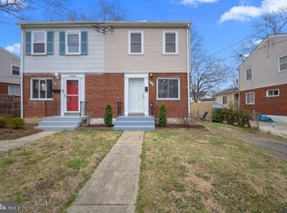 2256 Sweetbriar Dr, Alexandria, VA 22307