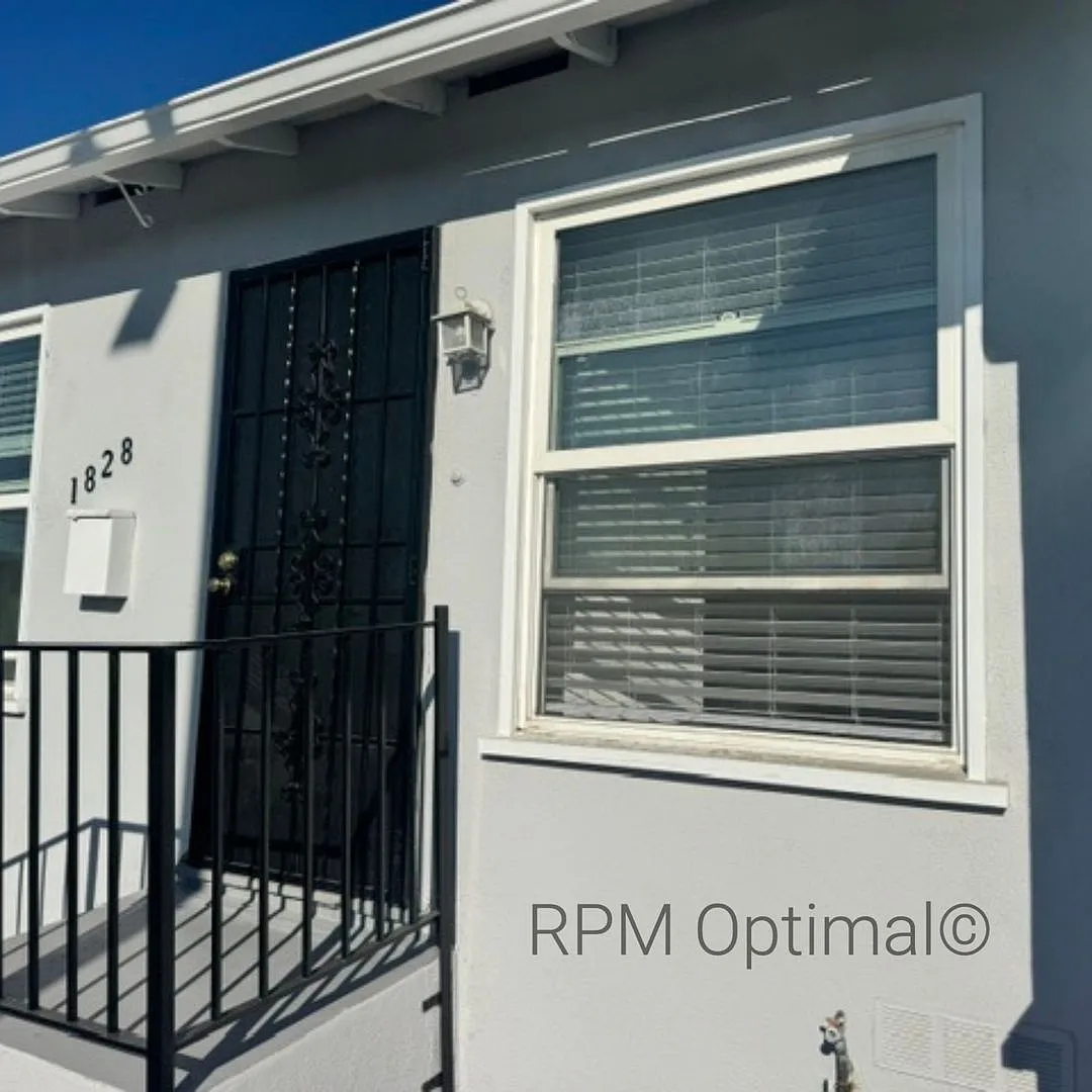 Real Character. Real Price. Real Location. Mid-City 1-Bedroom, Move-In Ready — Photo 2
