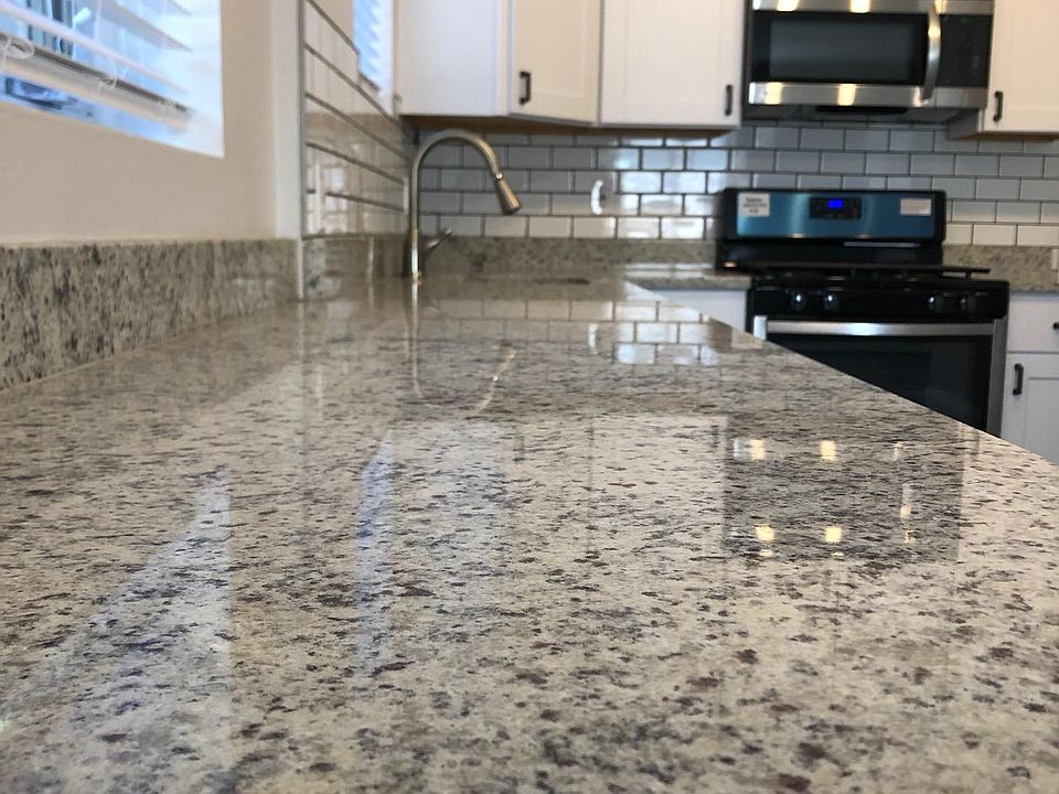 1st image of 689 Lowry Ave NE APT 8