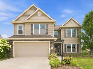 8211 Queenboro Ct, Fort Wayne, IN 46835