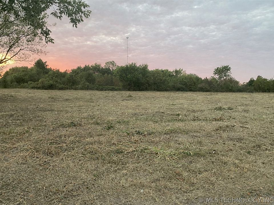 1st image of E Harris Rd