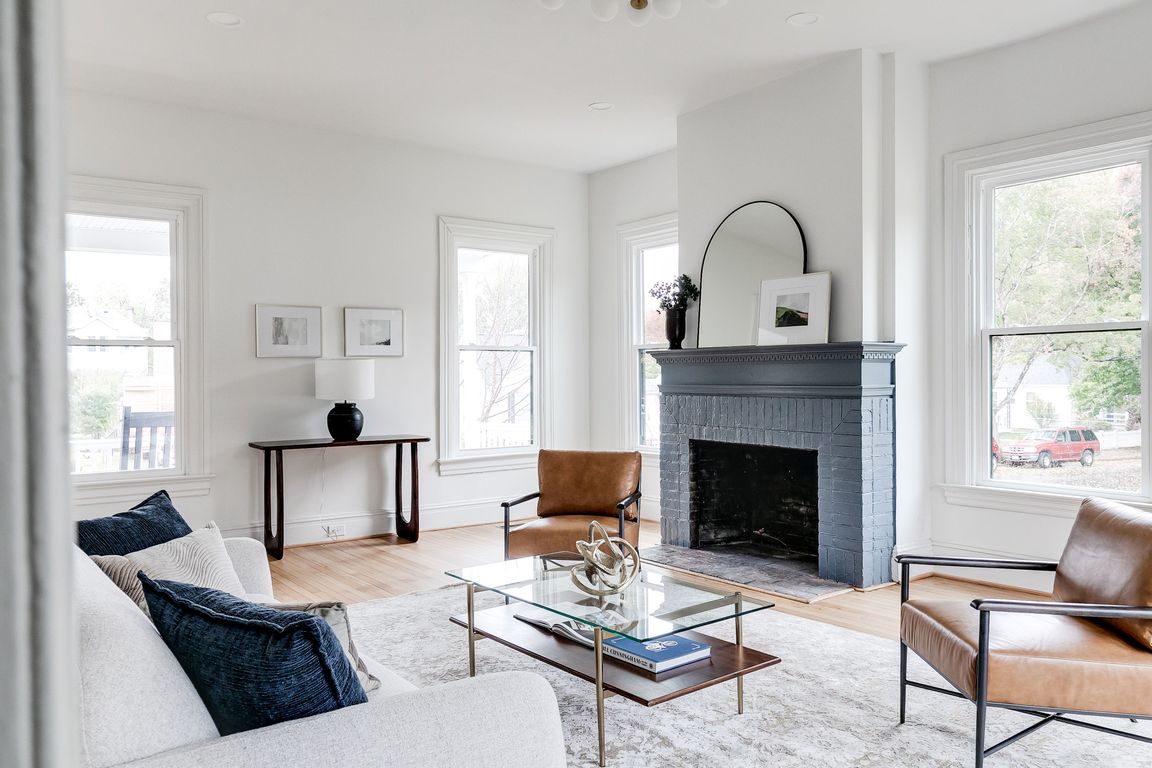 next background image