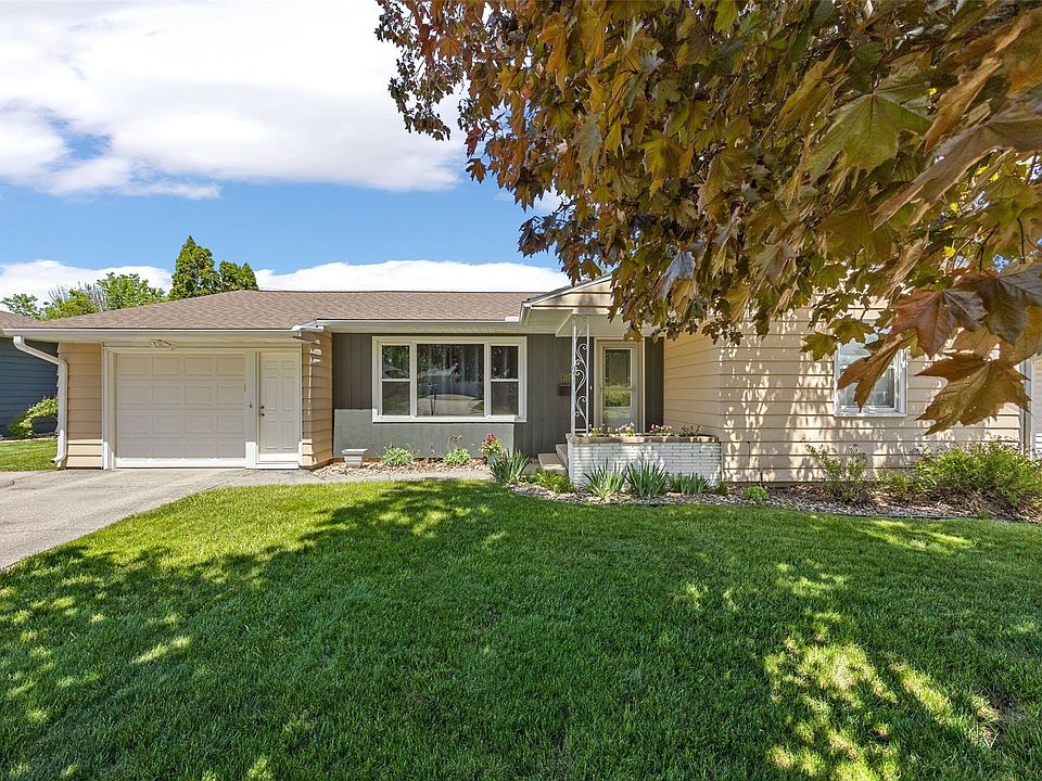1st image of 1214 Staub Ct NE