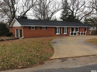1 Hillcrest Dr, Mount Vernon, IL