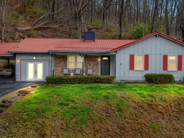 420 Poplar St NW, Norton, VA 24273