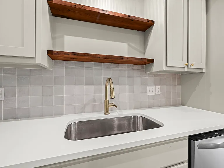 8007 Arnold Rd #13C — Photo 3