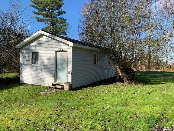 2nd image of 1050 County Road 114