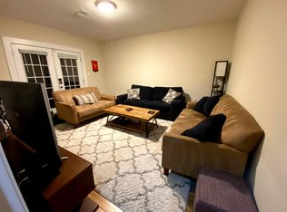 1422 44th St NW #1, Washington, DC 20007