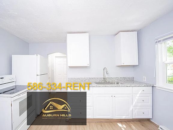 3rd image of 22675 Santa Maria St