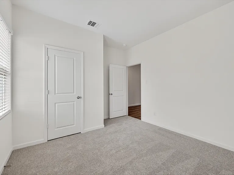1301 Elliott Rd — Photo 10