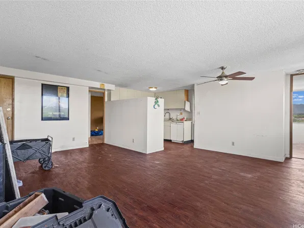 1060 Kamehameha Hwy APT 1604A, Pearl City, HI 96782