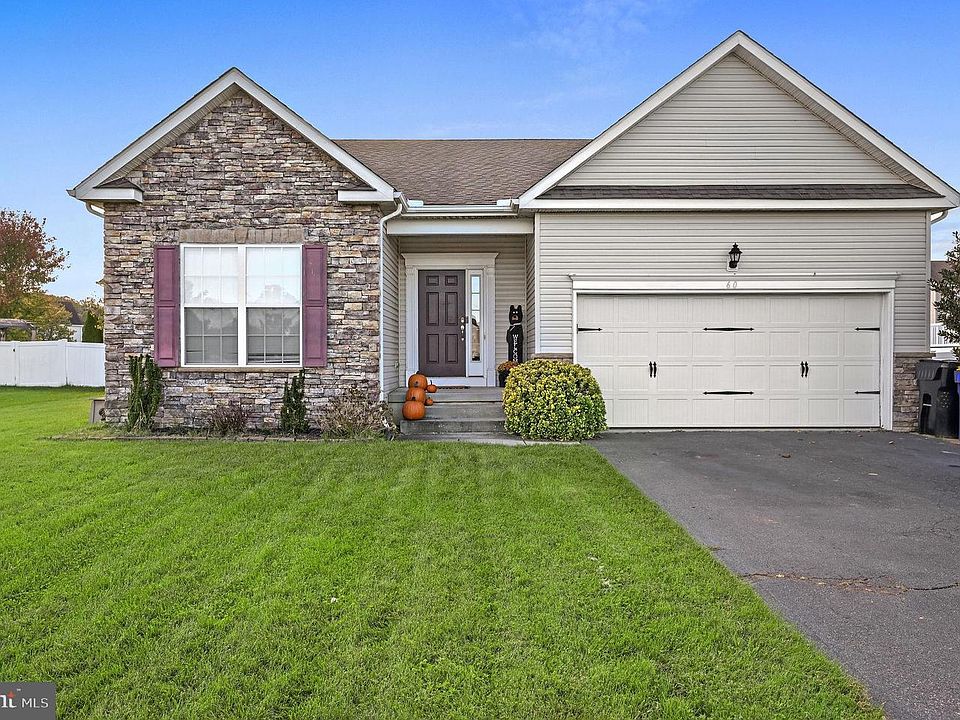 1st image of 60 Mirasol Dr