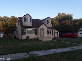 506 W 4th St, Webster, SD 57274