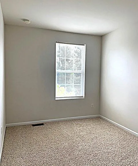 44635 Ellery Ln — Photo 10