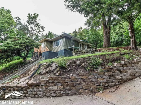 605 Ratone Ln, Manhattan, KS 66502