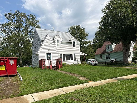 2nd image of 23 College St