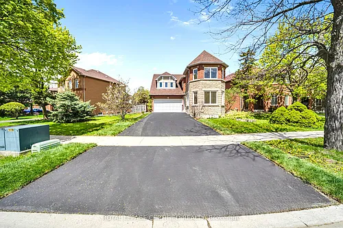 5016 Natkarni Cres #LOWER Photo 1