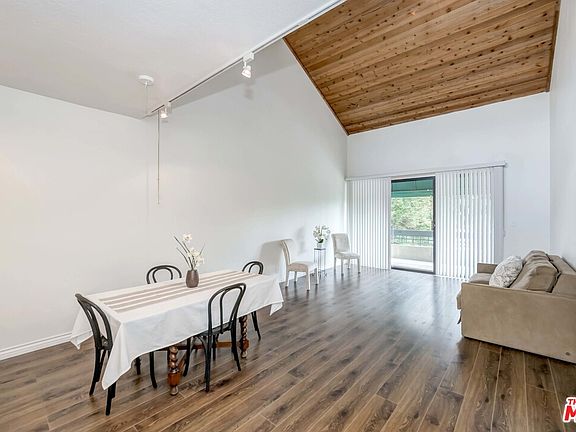 3rd image of 435 S La Fayette Park Pl Unit 319