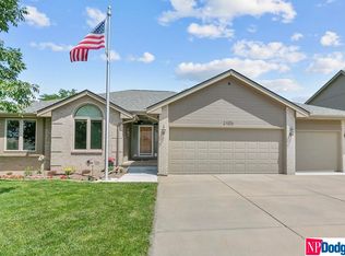 21006 Schofield Dr, Gretna, NE 68028
