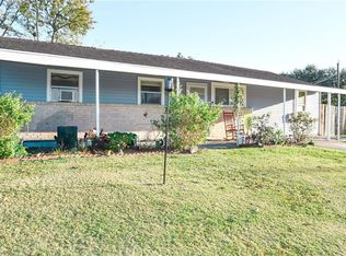 385 Azalea Dr, Westwego, LA 70094