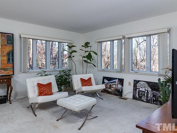 4th image of 355 Tenney Cir