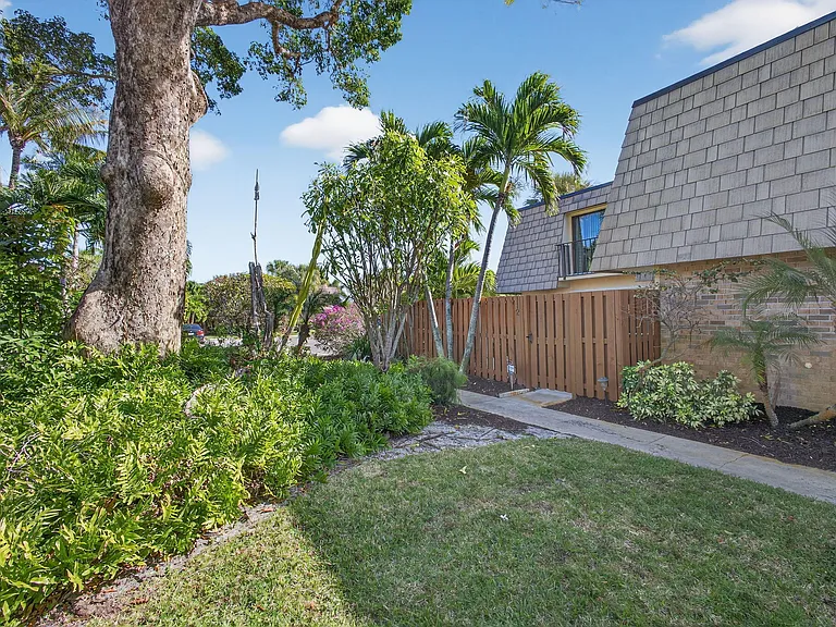 112 Ocean Cove Dr — Photo 59