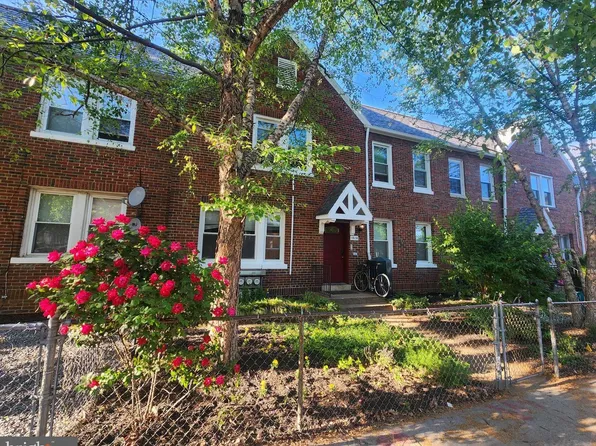 1518 Isherwood St NE, Washington, DC 20002