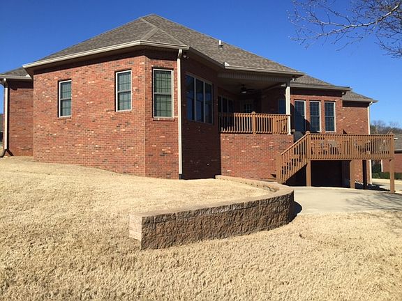 Rear View w/plenty of room