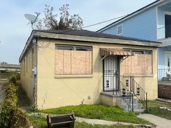 9313 Belfast St, New Orleans, LA 70118