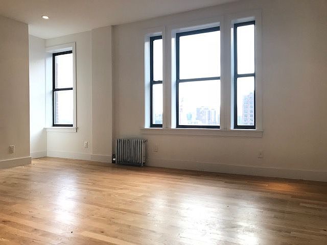 1st image of 501 W 110th St APT 10A