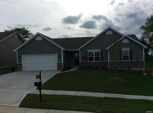 931 Mule Creek Dr, Wentzville, MO 63385