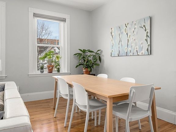4th image of 10 Holborn St Unit 3