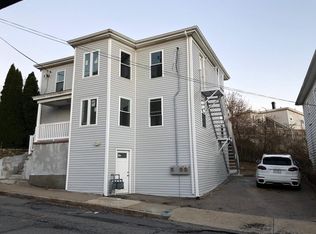 90 Cash St, Fall River, MA 02723