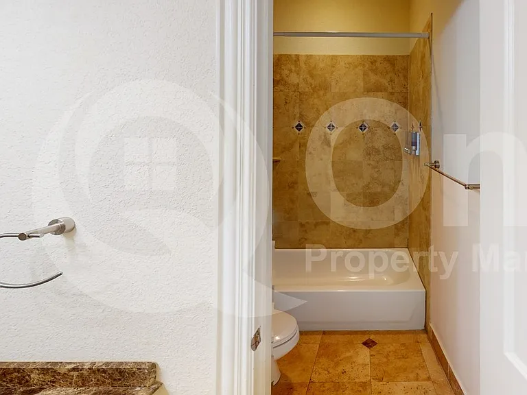 4516 Gilbert Ave — Photo 24
