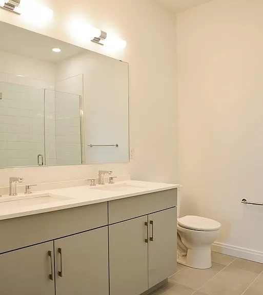 3531 Washington St #221 — Photo 8