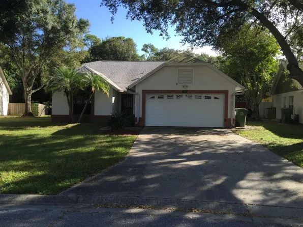 517 49th St E, Bradenton, FL 34208