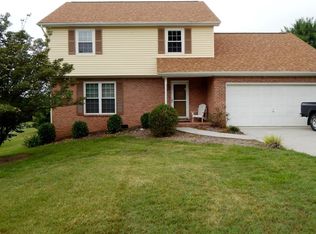 1416 Zachary Taylor Rd, Knoxville, TN 37922