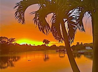 306 SE 15th Pl, Cape Coral, FL 33990