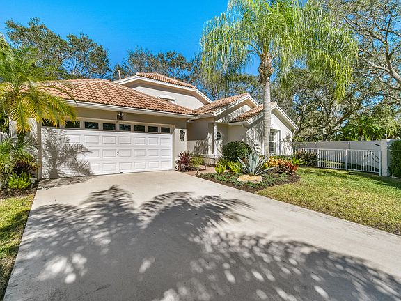 3rd image of 163 Spoonbill Court