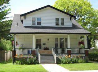 219 Stuart St #2, Sarnia, ON N7T3B5