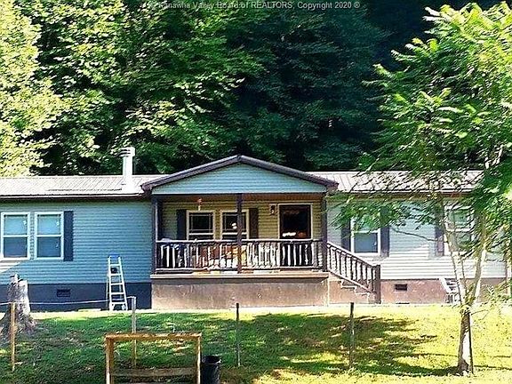 2nd image of 138 Yellow Rose Ln