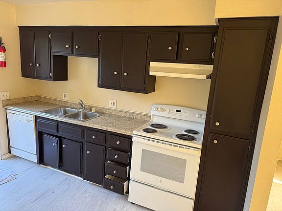 4th image of 1255 W Oakland Ave #A