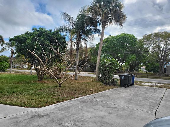 4th image of 520 Tumblin Kling Road
