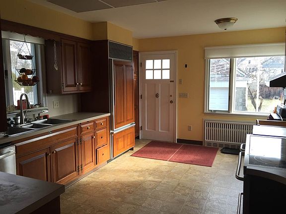 4th image of 24 Ramsey Pl