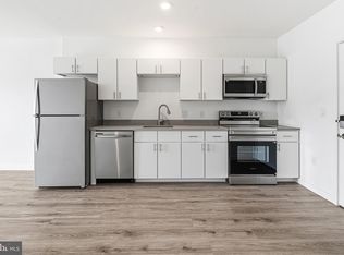915 N Broad St #17-413, Philadelphia, PA 19123