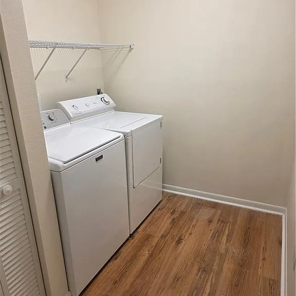 722 Carnival Ter — Photo 22