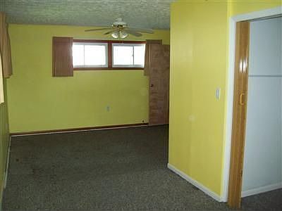 5th image of 111 Douglas Dr