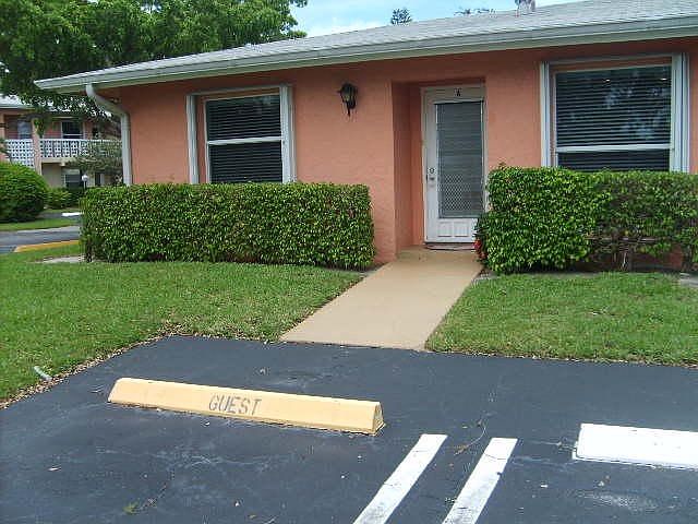 FRONT OF VILLA