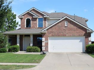 452 Willowlake Dr, Little Elm, TX 75068